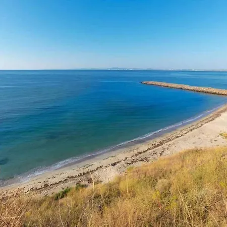 Spectacular Sea View 1-Bed Apartment In Aheloy דירה