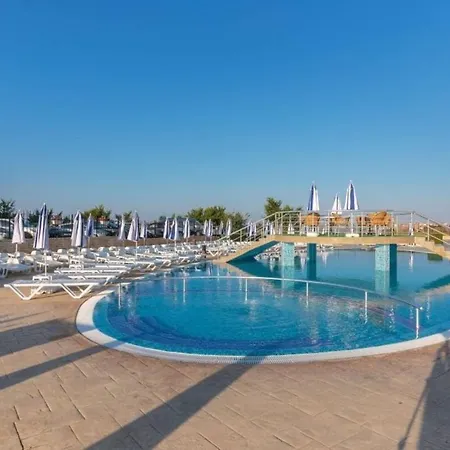 Spectacular Sea View 1-Bed Apartment In Aheloy אהלוי